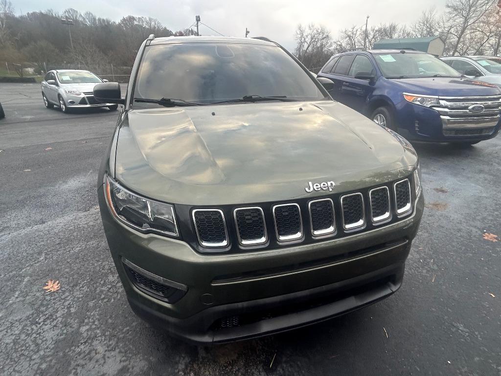2021 Jeep Compass Sport's photo