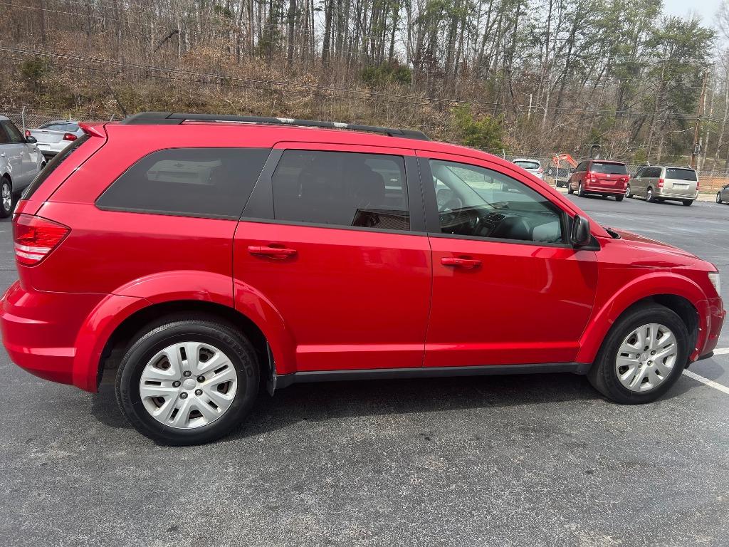 2017 Dodge Journey SE's photo
